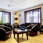 Comfort Hotel 3*