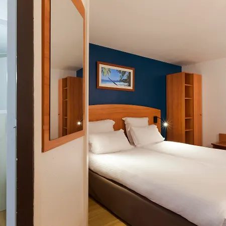 Comfort 3* Évreux