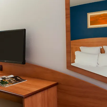 Comfort Hotel 3*