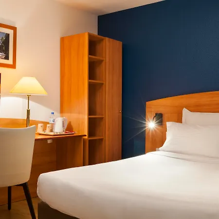 Comfort 3* Évreux
