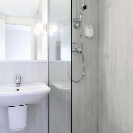 Comfort Hotell 3*