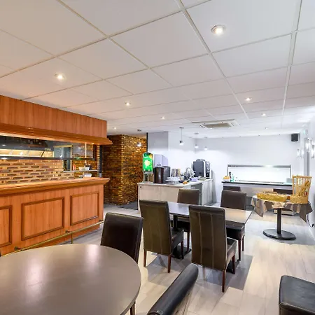 Comfort 3* Évreux