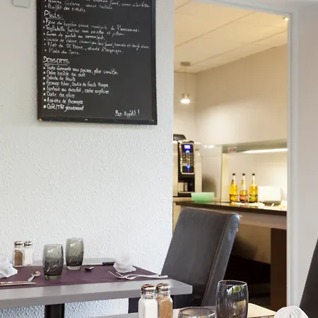 Comfort Hotel 3*