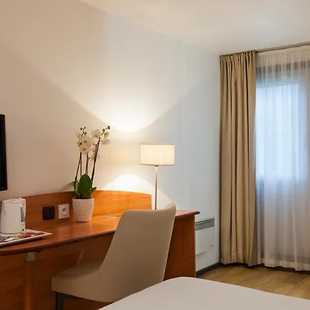 Comfort Hotel 3*