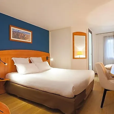 Comfort 3* Évreux