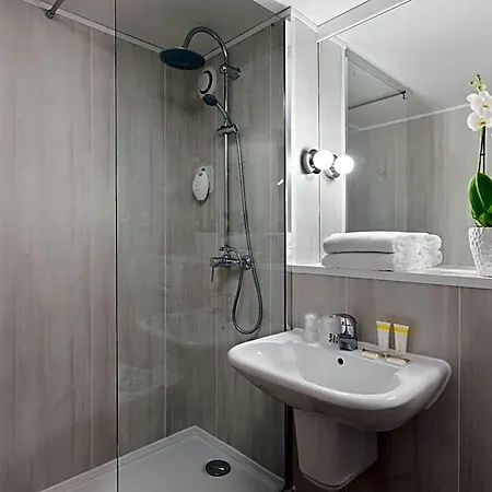 Comfort 3* Évreux