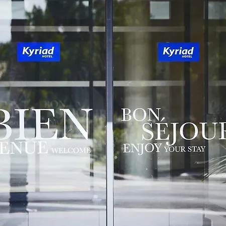 Comfort 3* Évreux