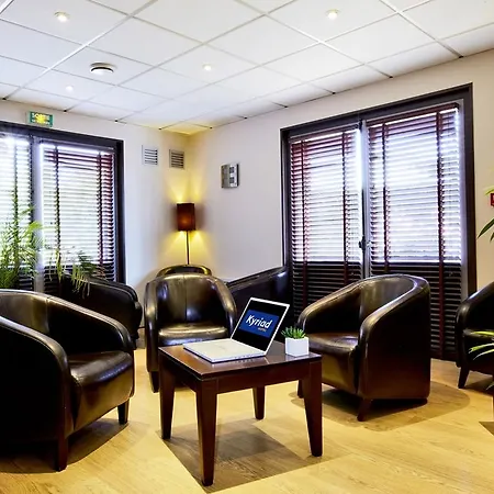 Comfort Hotel 3*