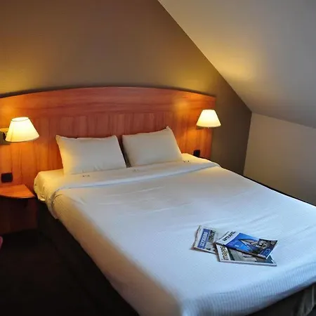Comfort Hotel 3*